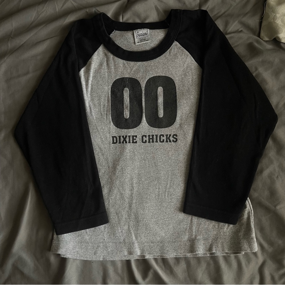 Black and Gray “Dixie Chicks” Raglan Shirt